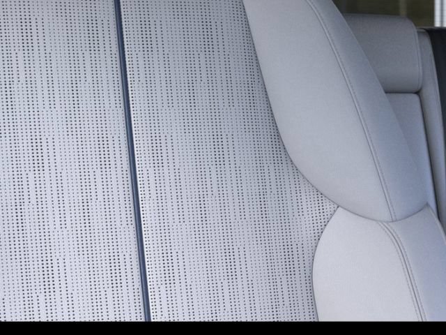 New 2026 Cadillac Optiq Sport 2 w/ LPO, Floor Liner Package AWD/4WD image 21