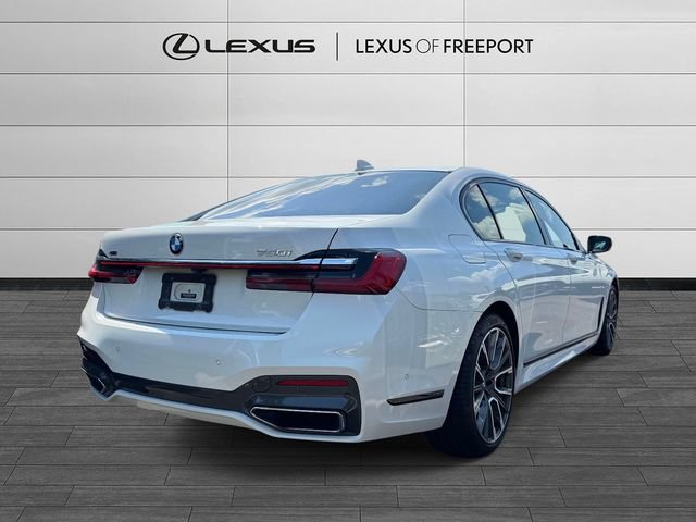 Used 2021 BMW 750i xDrive w/ M Sport Package AWD/4WD image 4