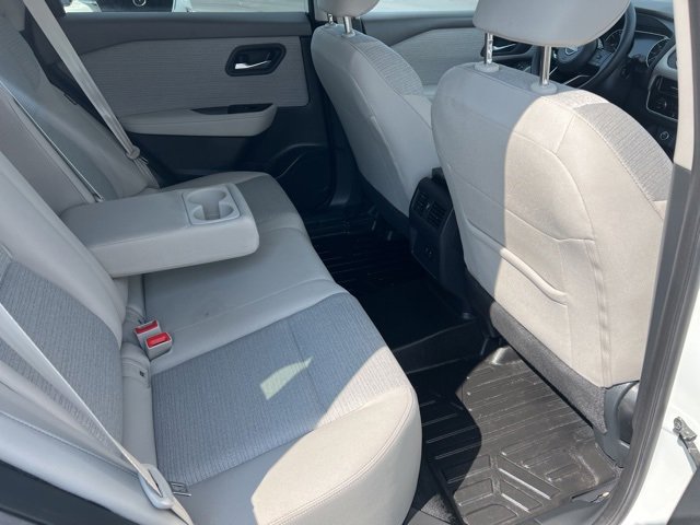 Used 2023 Nissan Rogue SV image 29