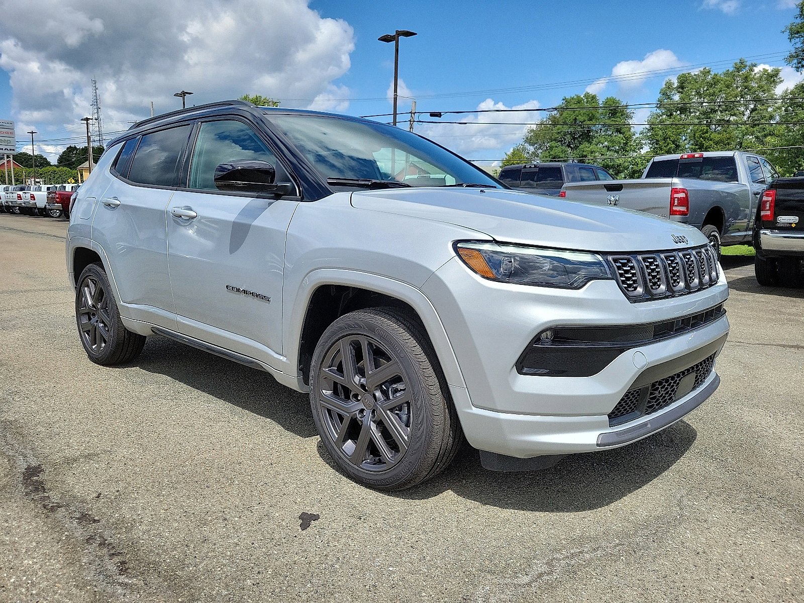 New 2024 Jeep Compass Limited w/ High Altitude Package