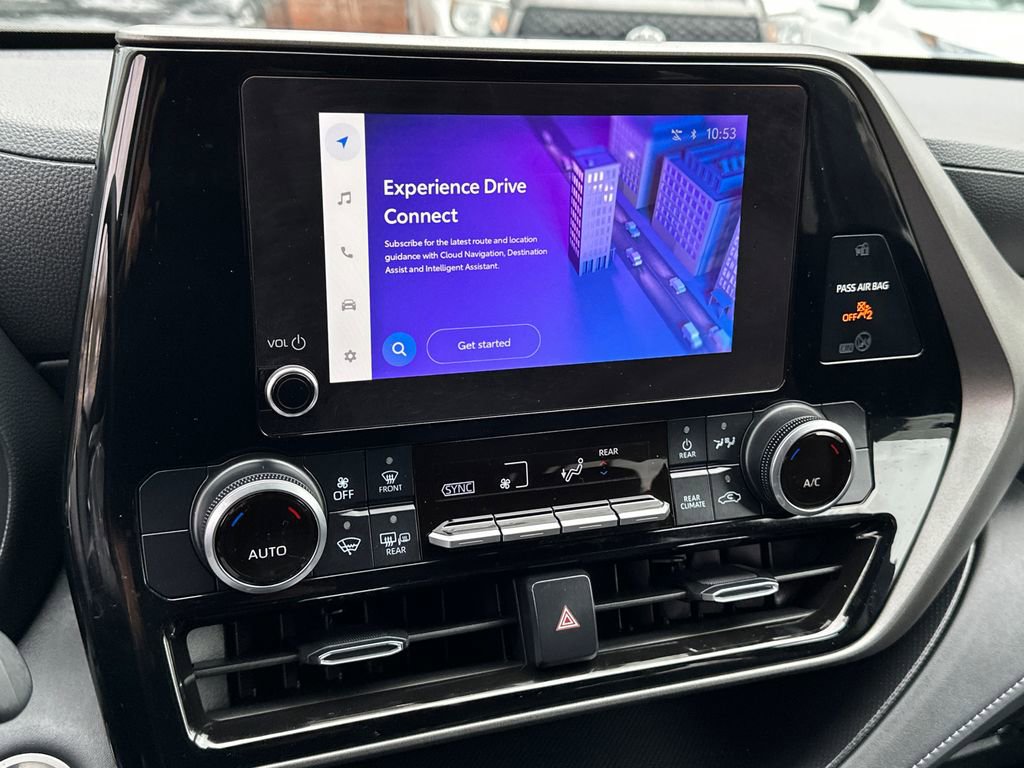 Used 2024 Toyota Highlander LE image 26