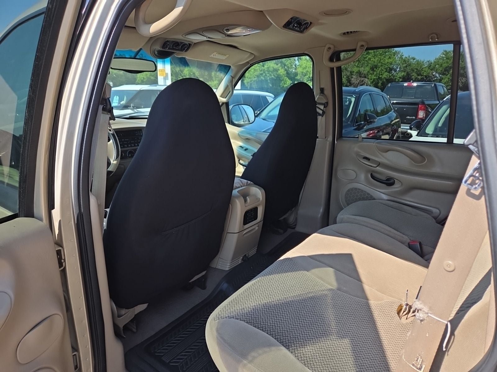 Used 2000 Ford Expedition XLT AWD/4WD image 15