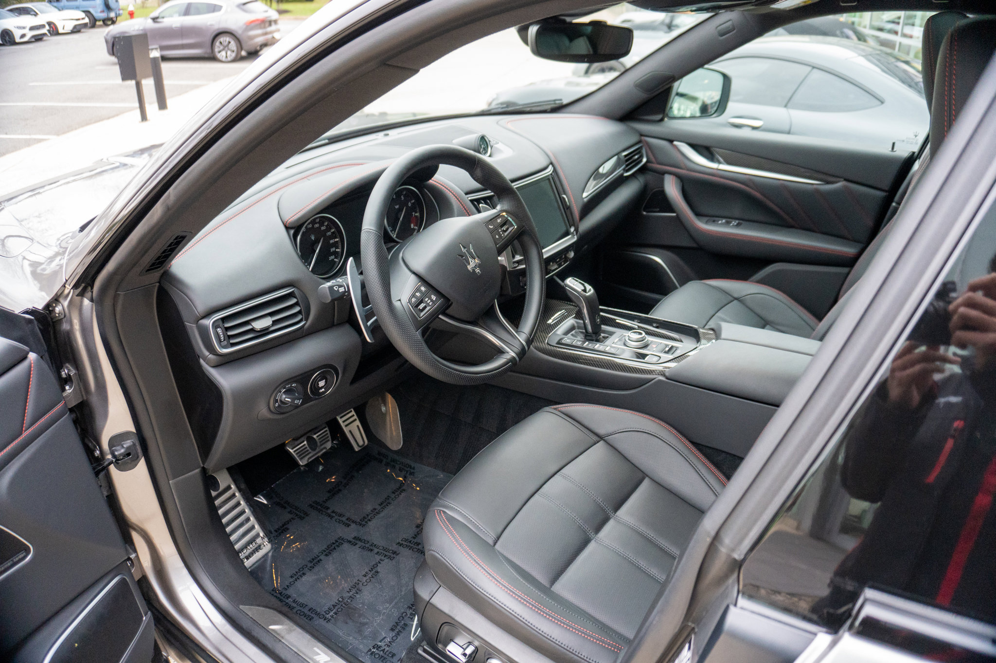 Used 2022 Maserati Levante Modena S image 9