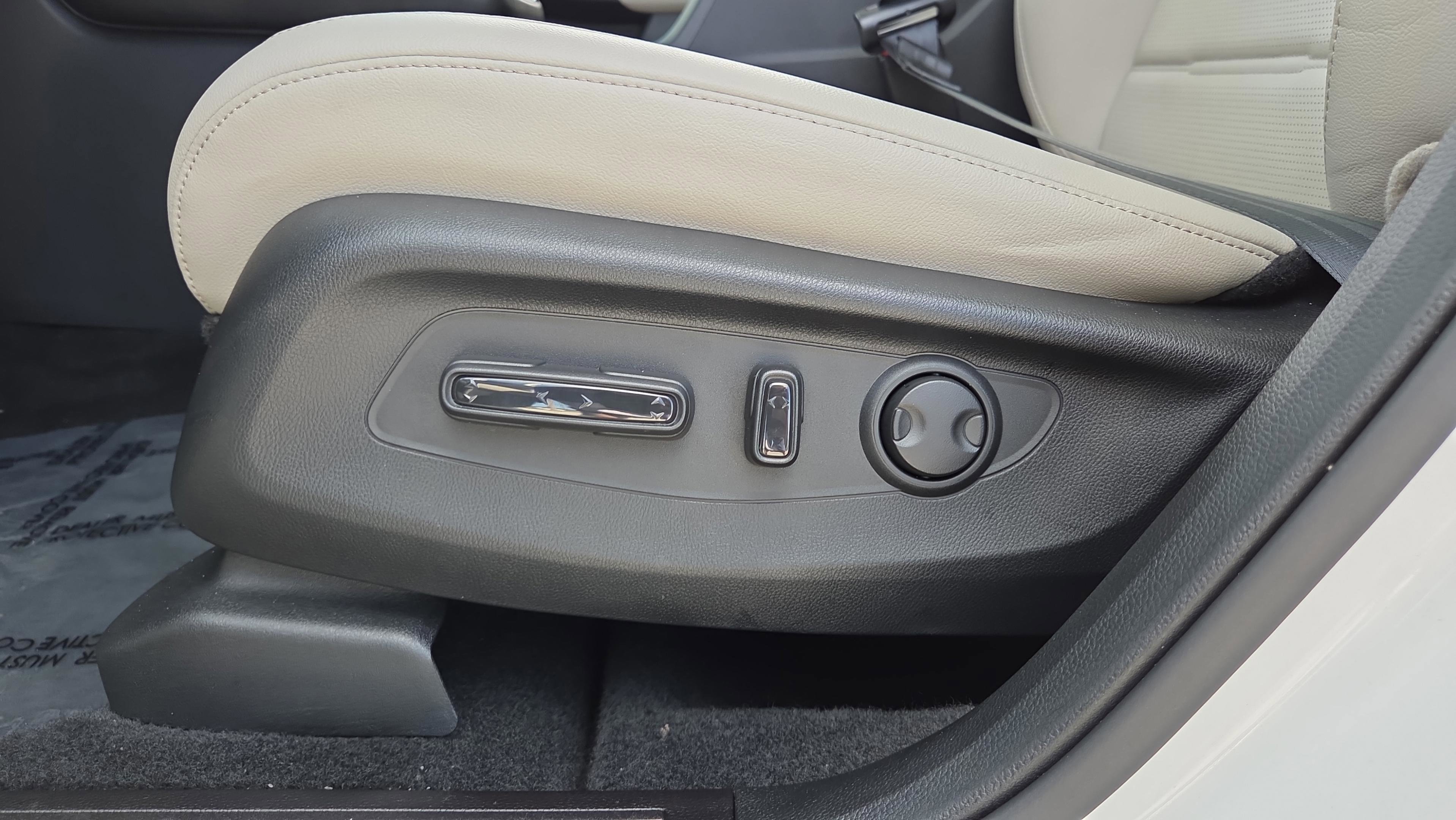 Used 2026 Honda CR-V EX-L image 10