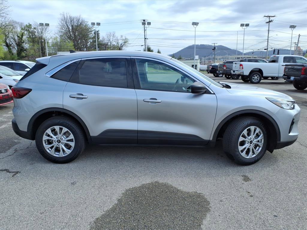 Used 2024 Ford Escape Active w/ Tech Pack #1 image 3