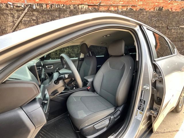 Used 2025 Kia K4 FWD image 13