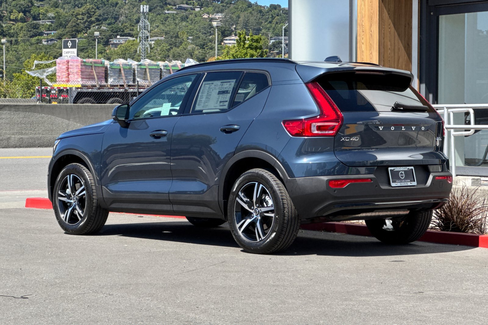 New 2026 Volvo XC40 B5 Core w/ Climate Package AWD/4WD image 6
