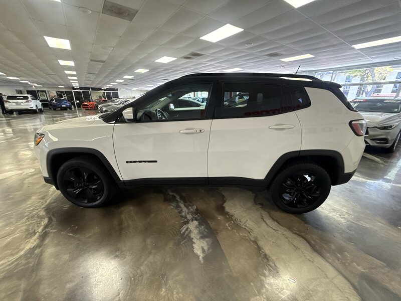 Used 2019 Jeep Compass Latitude AWD/4WD image 4