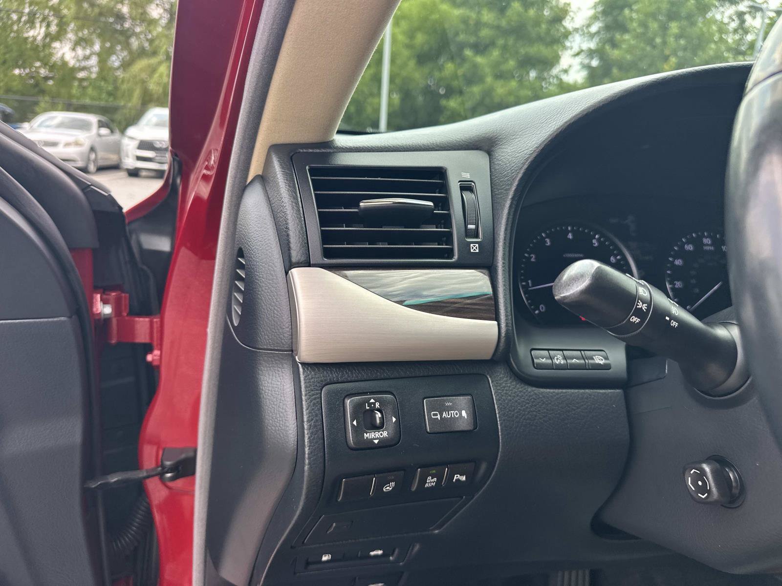 Used 2015 Lexus LS 460 AWD w/ Comfort Package image 25