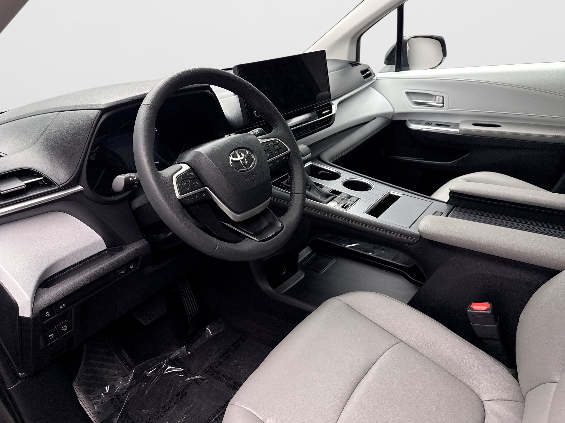 Used 2025 Toyota Sienna XLE AWD/4WD image 10