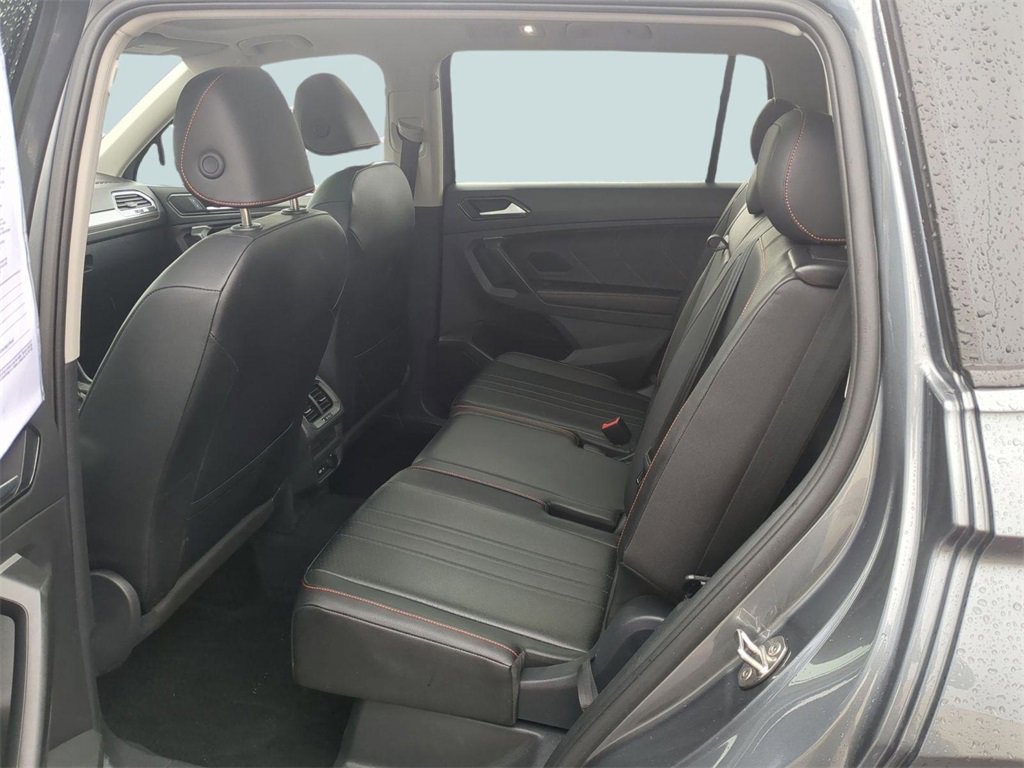 Used 2024 Volkswagen Tiguan Wolfsburg Edition image 22