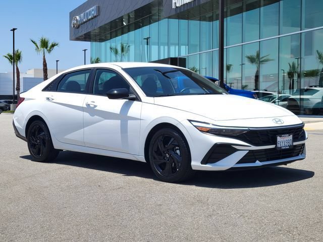Certified 2026 Hyundai Elantra Sport w/ Cargo Package FWD image 34