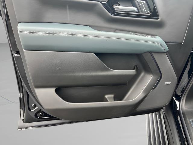 New 2026 GMC Yukon XL AT4 w/ AT4 Premium Package AWD/4WD image 12
