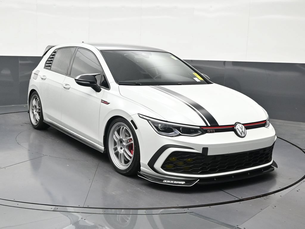 Used 2024 Volkswagen GTI SE FWD image 7