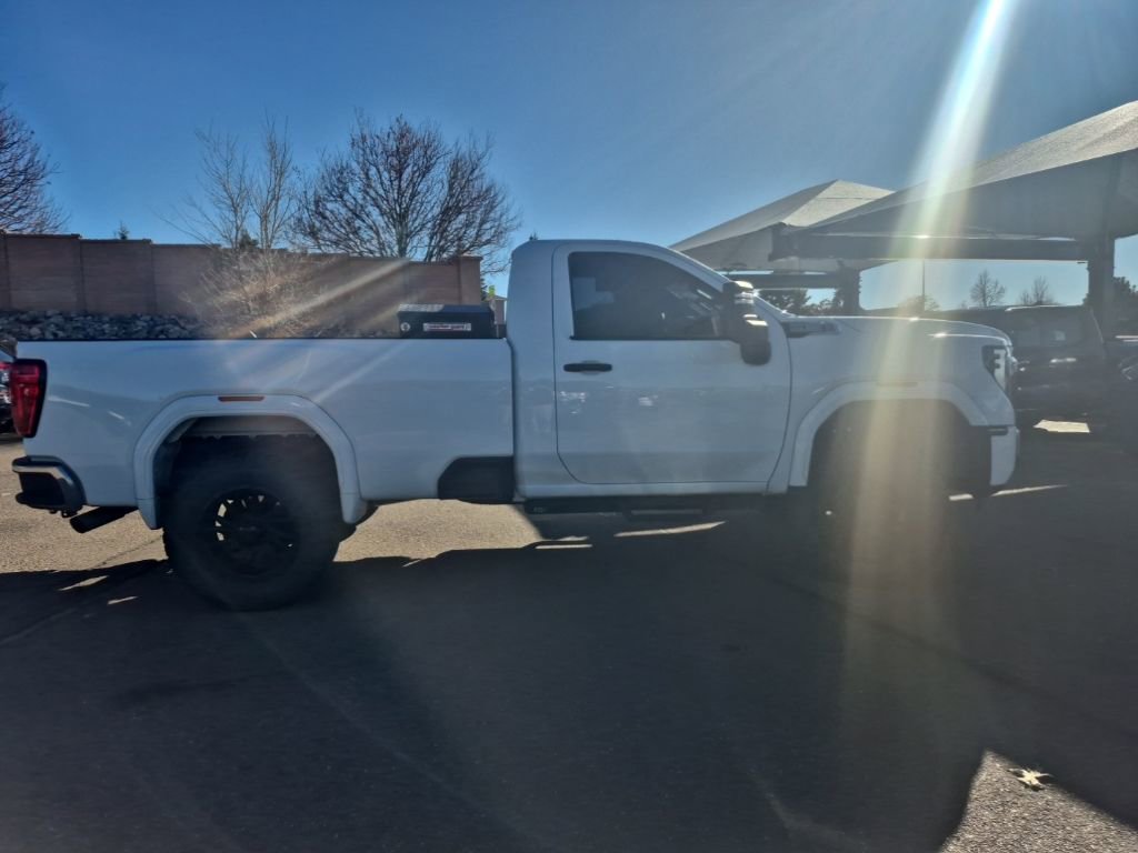 Used 2024 GMC Sierra 2500 Pro w/ Convenience Package image 11