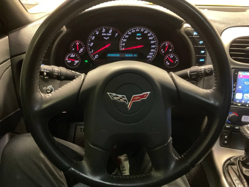 Used 2005 Chevrolet Corvette Coupe w/ Preferred Equipment Group RWD image 6