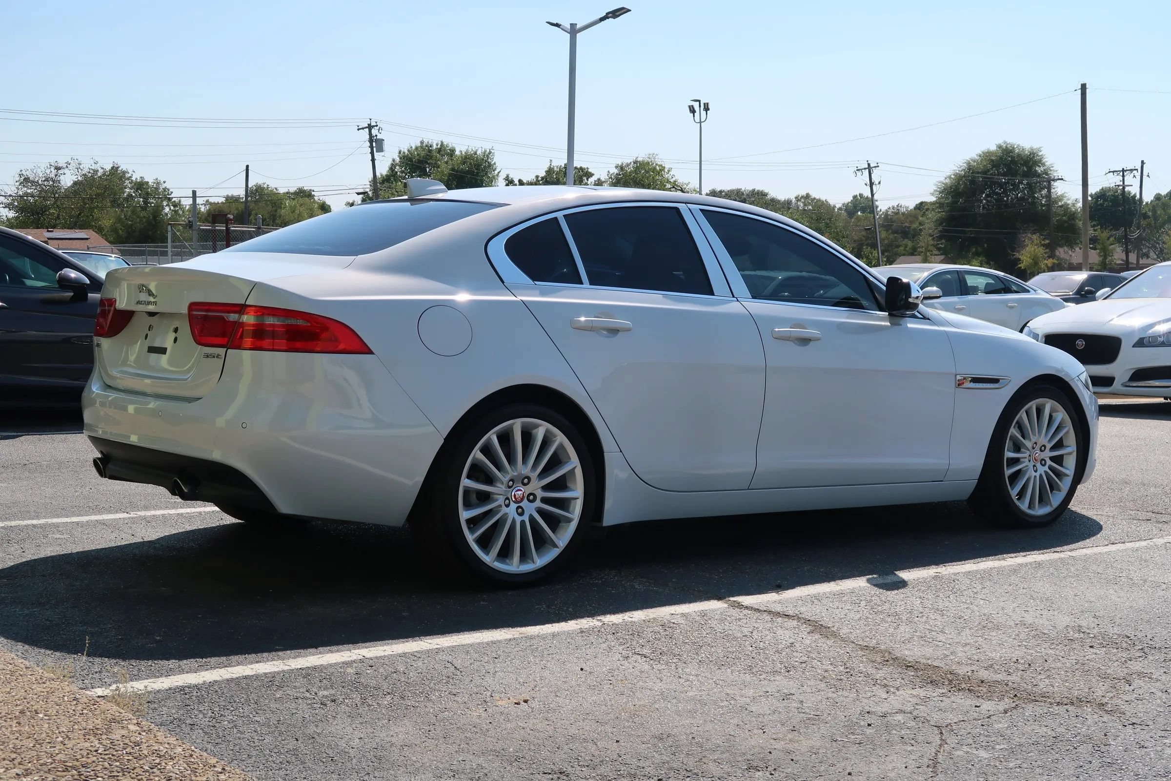 Used 2017 Jaguar XE First Edition RWD image 12