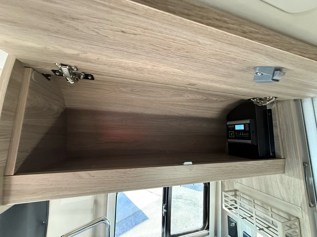 Used 2022 RAM ProMaster 3500 w/ Premium Convenience Group FWD image 25