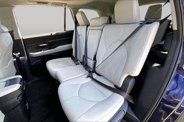 Certified 2026 Toyota Grand Highlander FWD image 20
