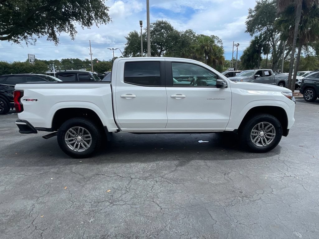Used 2024 Chevrolet Colorado LT w/ LT Convenience Package AWD/4WD image 7