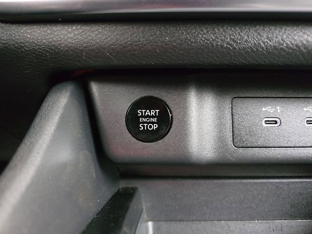 Used 2024 Nissan Rogue SV image 32