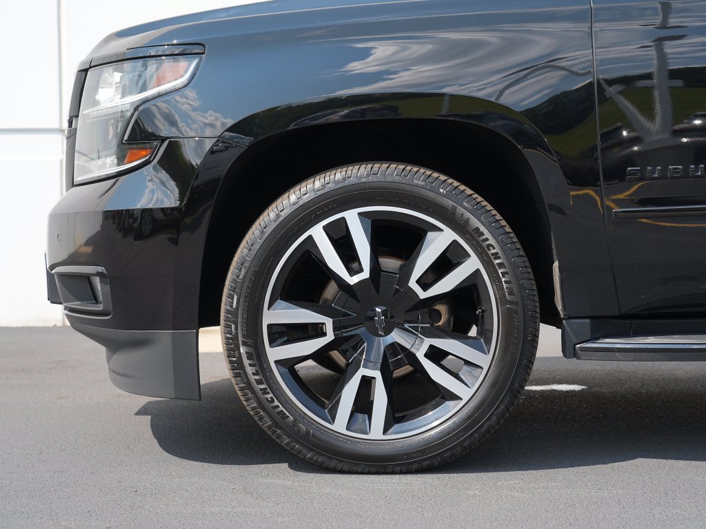 Certified 2020 Chevrolet Suburban Premier w/ RST 6.2L Performance Edition AWD/4WD image 11