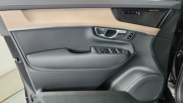 New 2026 Volvo XC90 B6 Plus w/ Protection Package AWD/4WD image 9