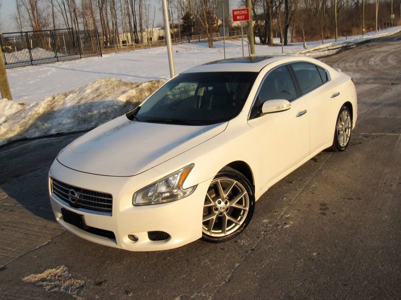 Used 2010 Nissan Maxima 3.5 SV w/ Sport Pkg image 4