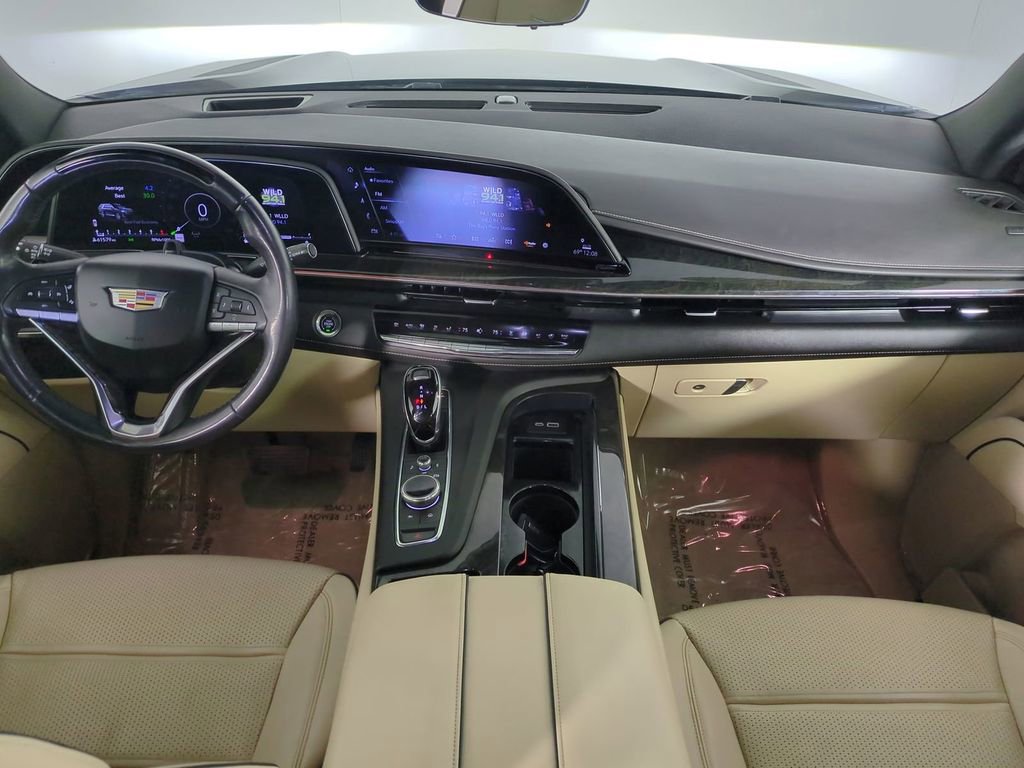 Used 2024 Cadillac Escalade Premium Luxury image 19