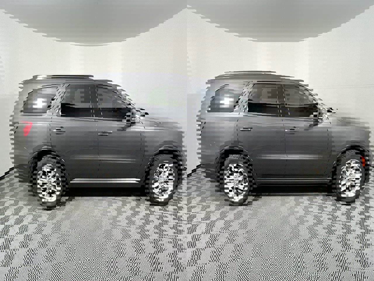 Used 2024 Dodge Durango GT image 2