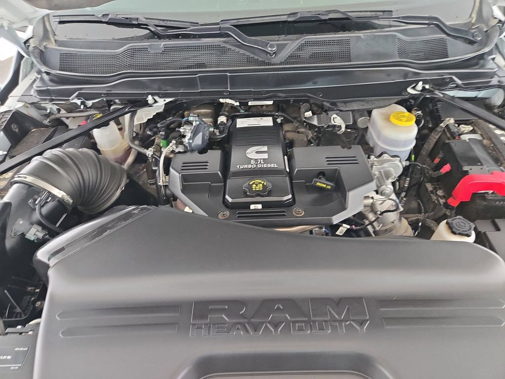 Used 2024 RAM 2500 Laramie AWD/4WD image 36