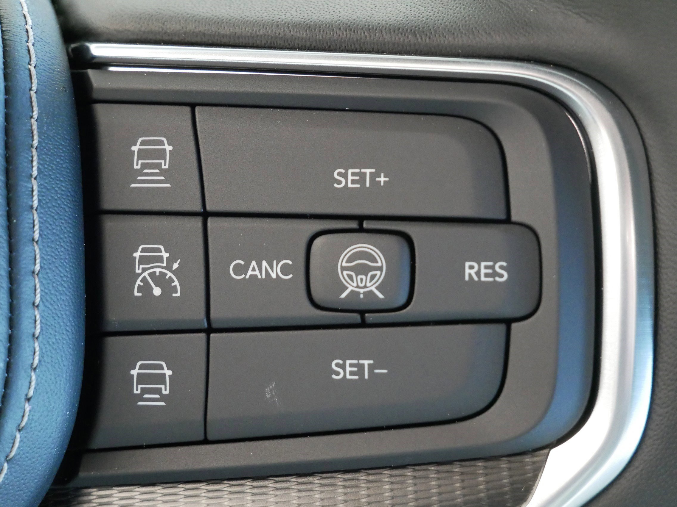 New 2026 Jeep Grand Wagoneer Summit w/ Rear Seat Video Group I image 15