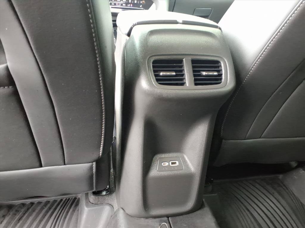 Used 2023 Buick Envision Essence FWD image 27