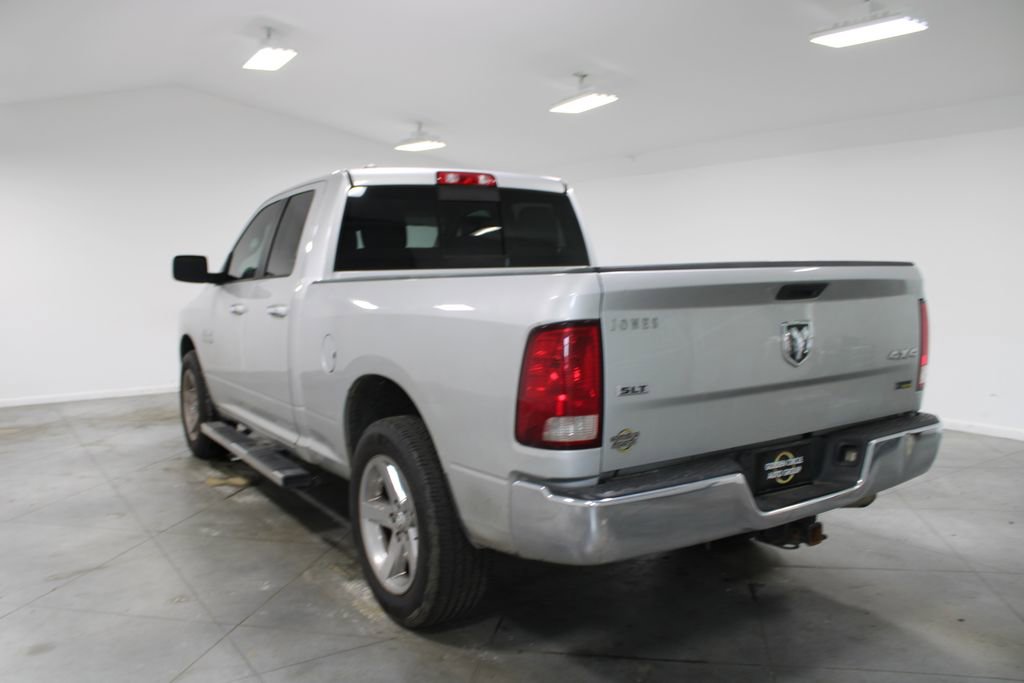 Used 2017 RAM 1500 Classic SLT AWD/4WD image 7