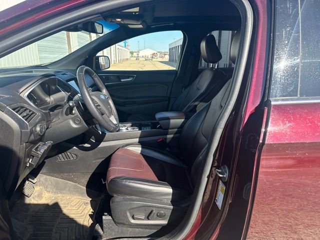 Used 2020 Ford Edge Titanium w/ Equipment Group 301A AWD/4WD image 15