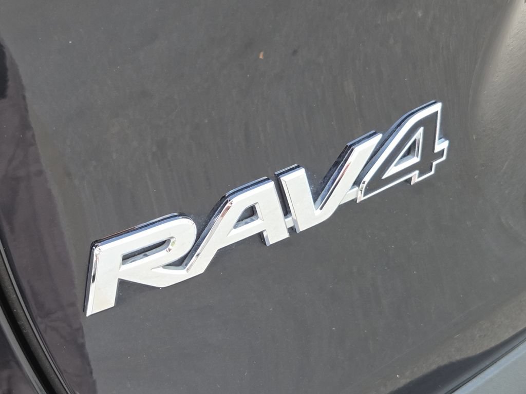 Used 2025 Toyota RAV4 XLE w/ Convenience Package AWD/4WD image 17
