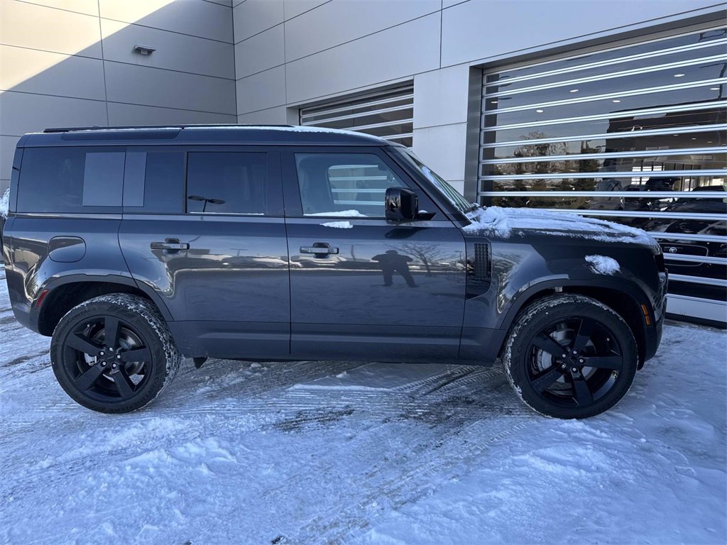 New 2026 Land Rover Defender 110 S image 7