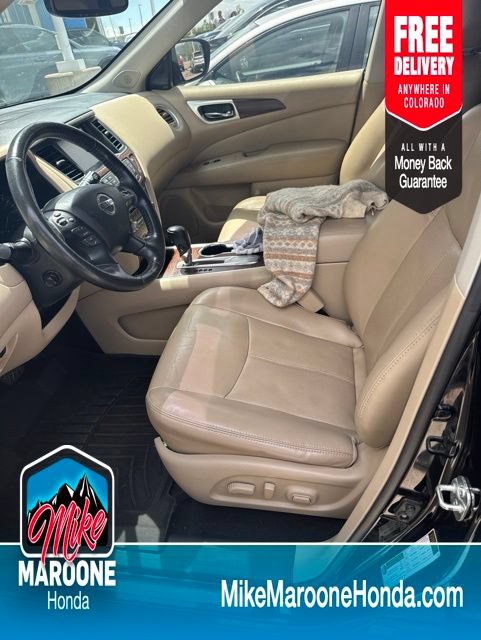 Used 2020 Nissan Pathfinder Platinum FWD image 8