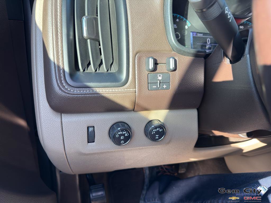 Used 2018 GMC Canyon SLT w/ Driver Alert Package image 25