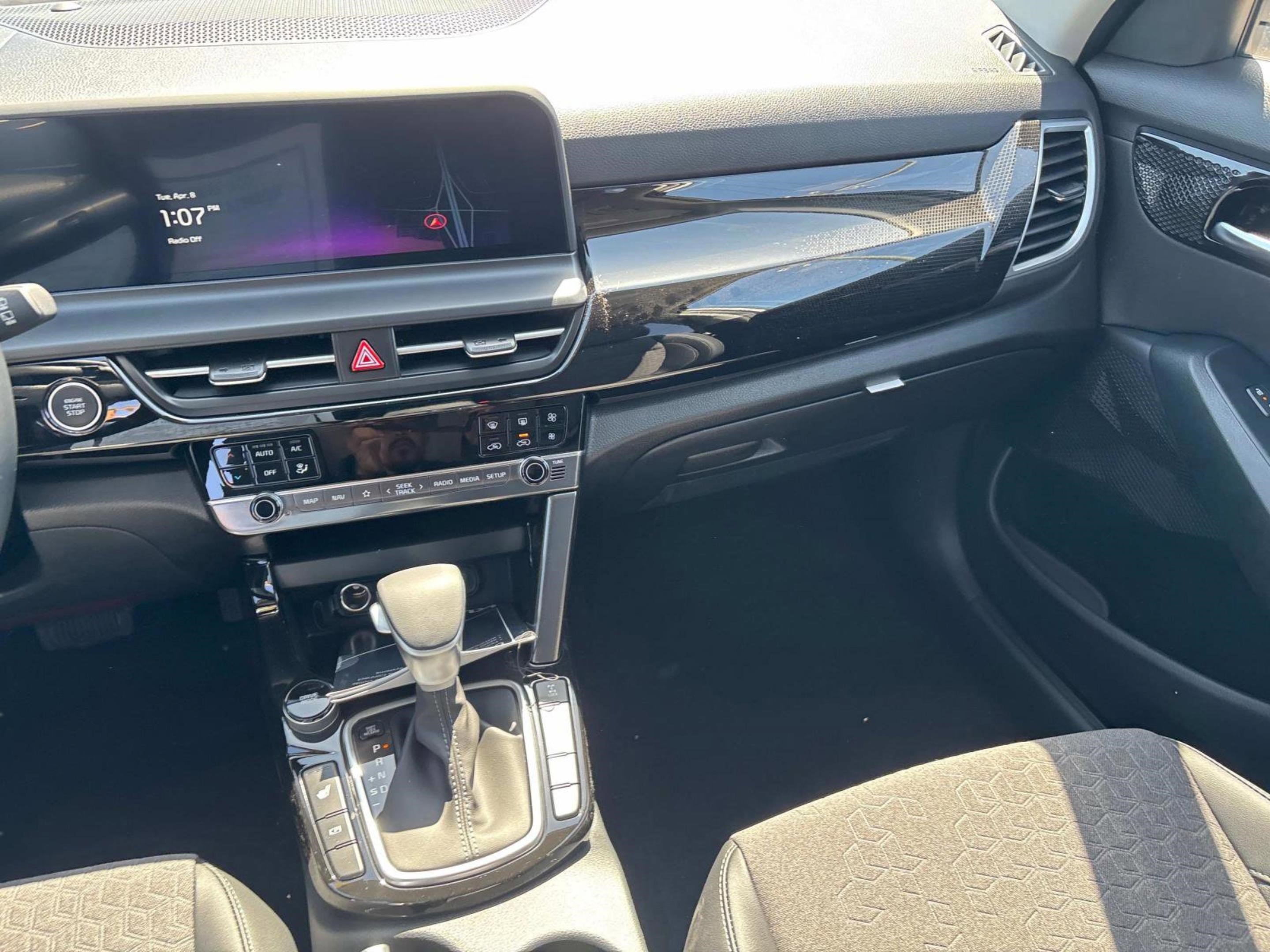 New 2025 Kia Seltos X-Line image 10