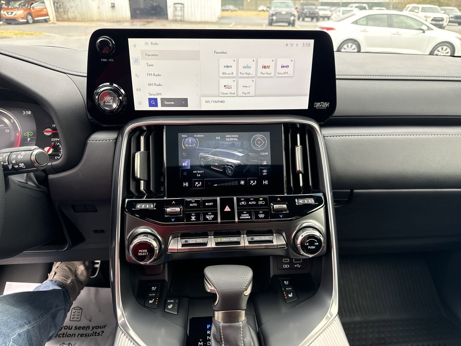 Used 2024 Lexus LX 600 F Sport image 23