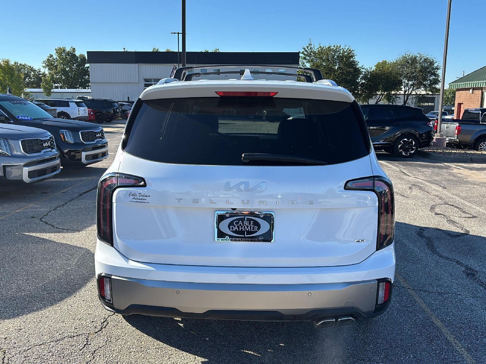 Certified 2025 Kia Telluride EX w/ EX Captain's Chair Package AWD/4WD image 5