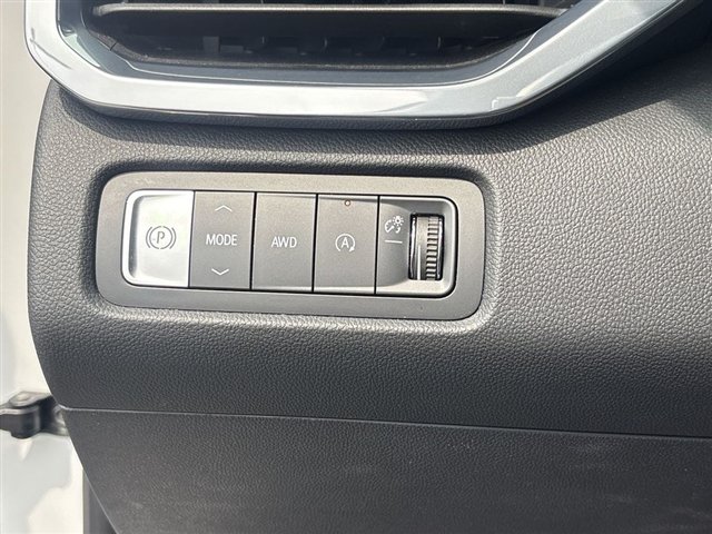 Certified 2024 GMC Acadia Elevation w/ Black Edition AWD/4WD image 18