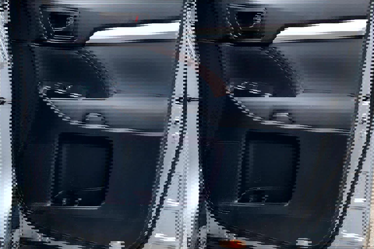 Used 2015 Toyota Highlander LE image 22