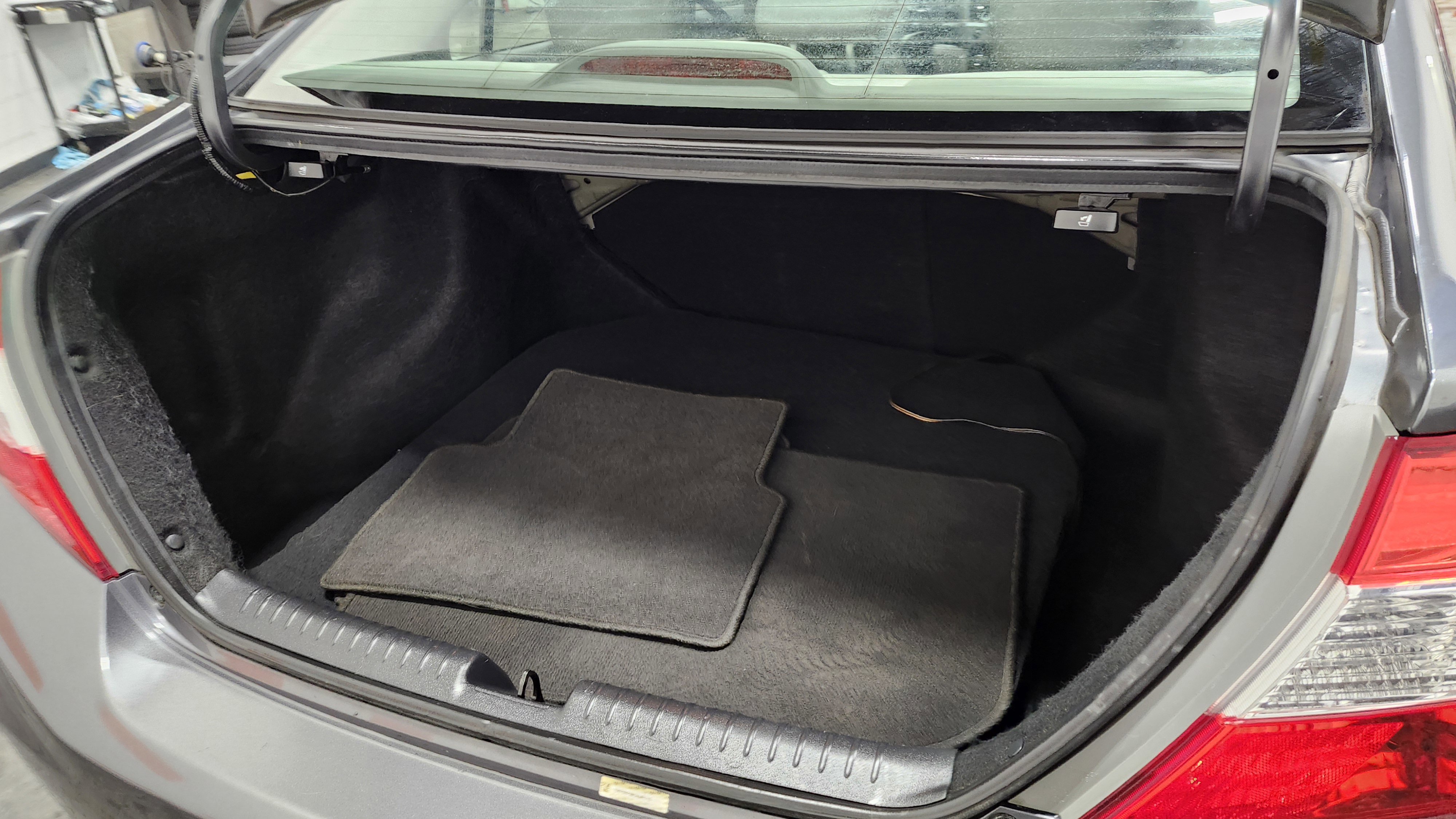 Used 2012 Honda Civic EX-L image 20