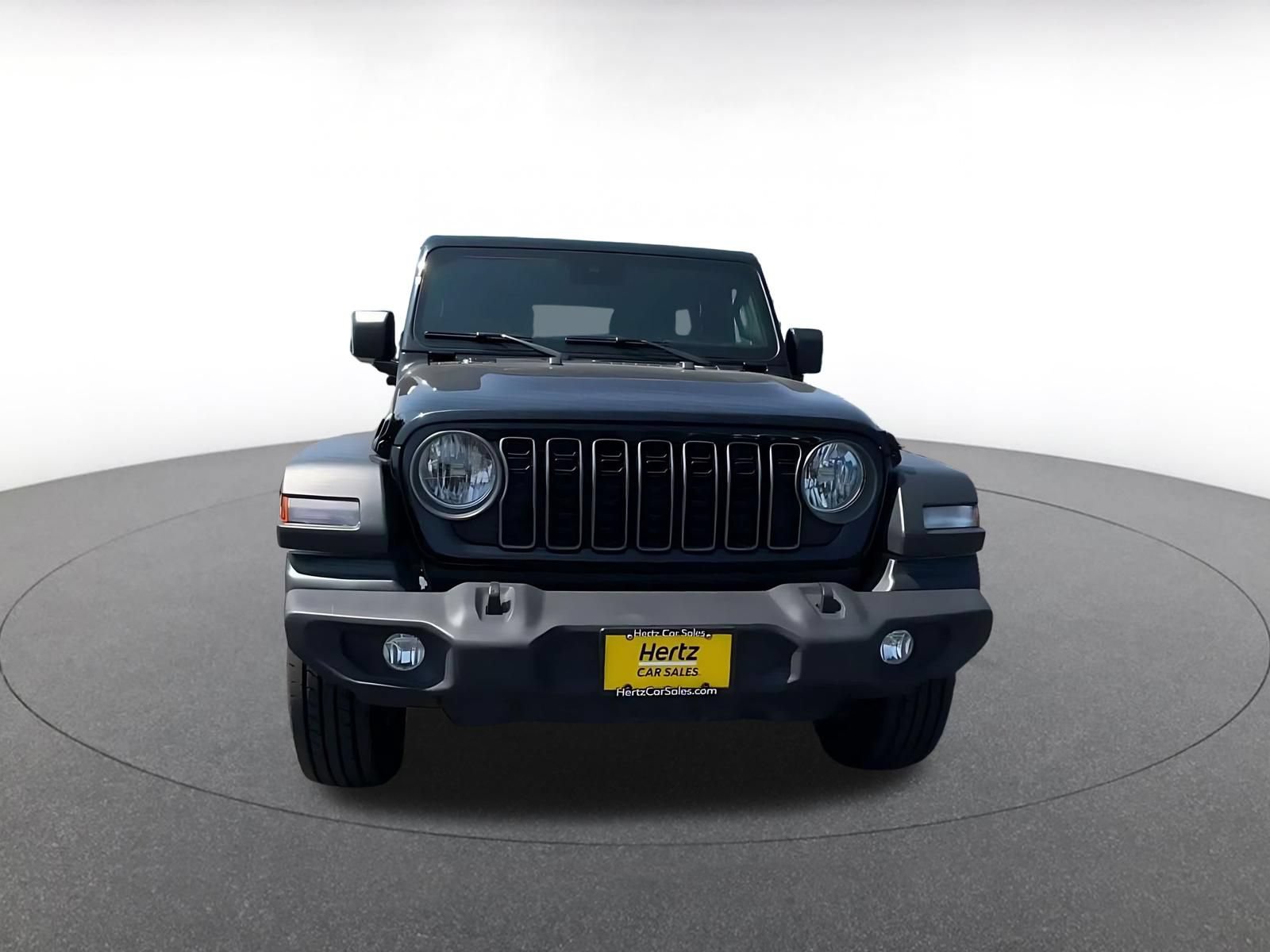 Used 2025 Jeep Wrangler Unlimited Sport AWD/4WD image 3
