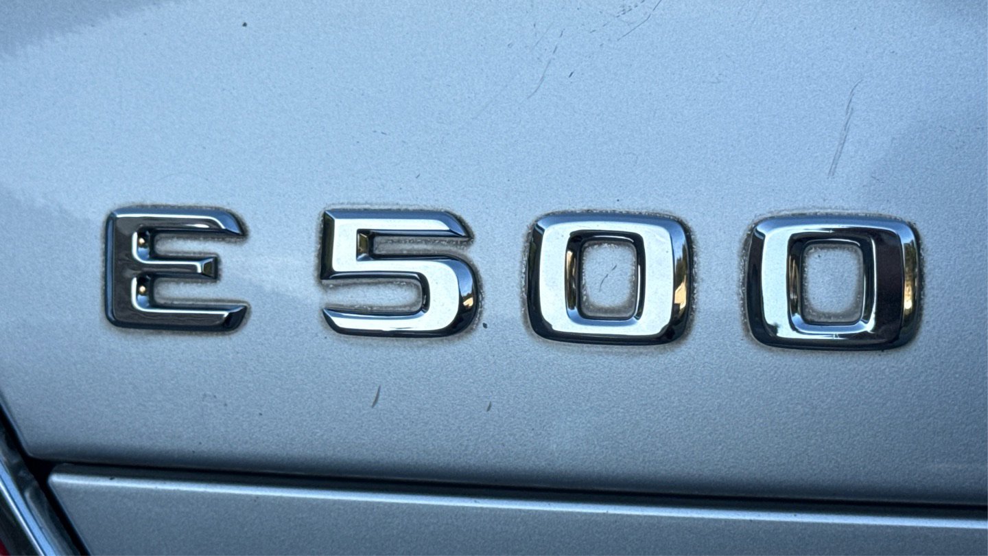 Used 2005 Mercedes-Benz E 500 4MATIC Sedan image 31