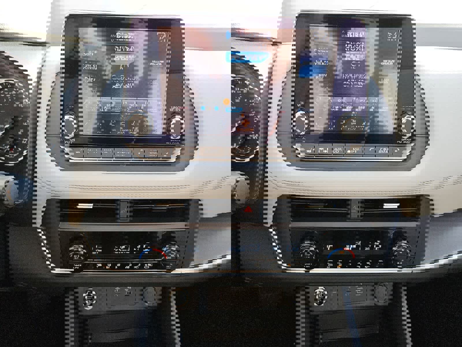 Used 2023 Nissan Rogue SV image 8