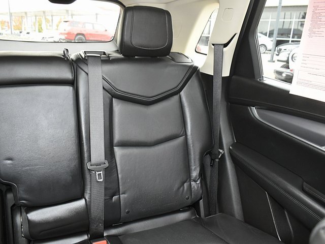 Used 2017 Cadillac XT5 Luxury w/ Driver Awareness Package image 22