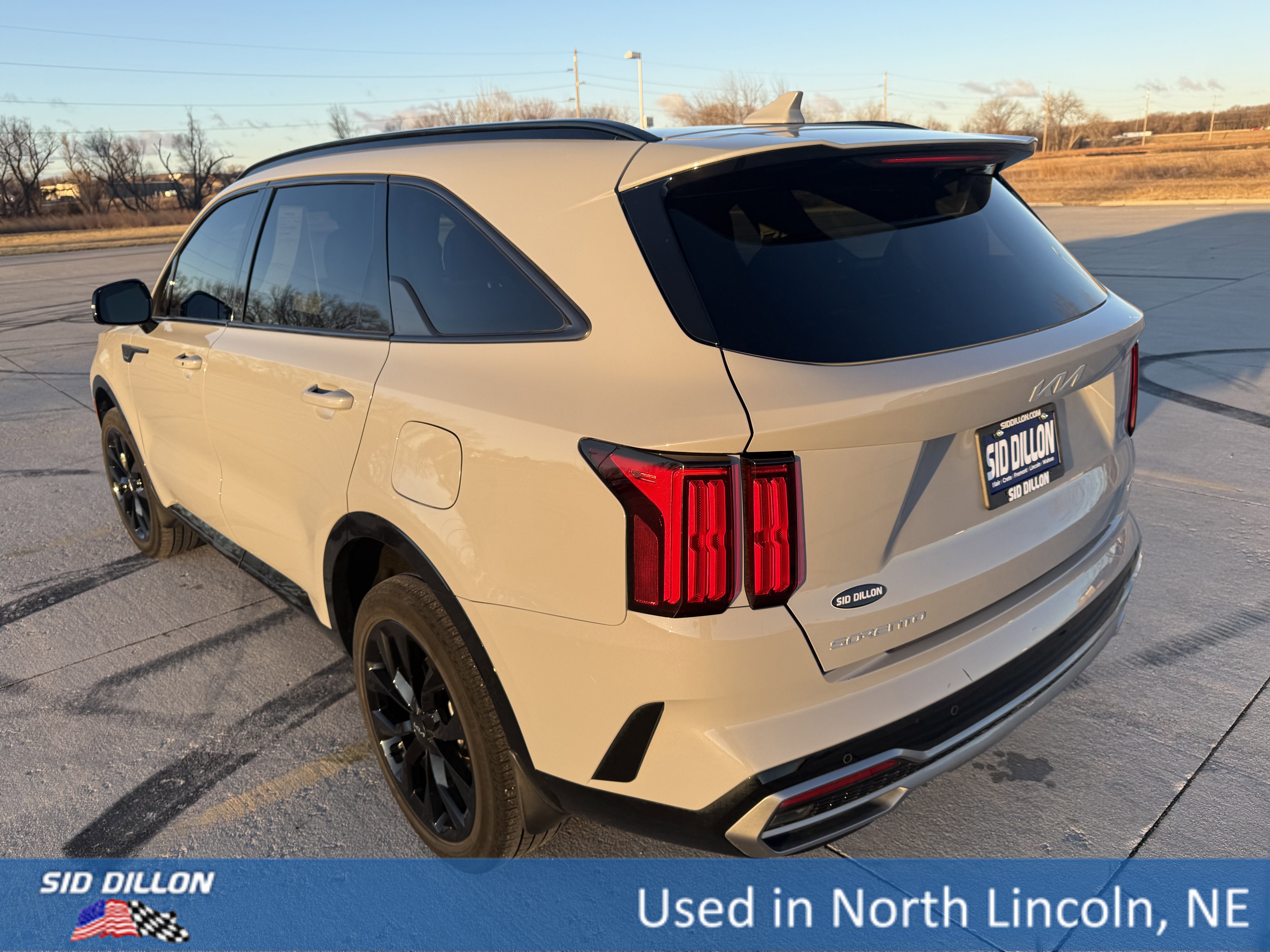 Used 2023 Kia Sorento SX image 4